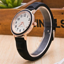 Load image into Gallery viewer, Hot Sale Women Watch New Fashion Women Round Dial Silicone Band Quartz Analog Wrist Watch