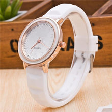 Load image into Gallery viewer, Hot Sale Women Watch New Fashion Women Round Dial Silicone Band Quartz Analog Wrist Watch